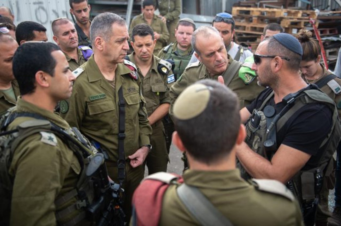תחקיר הפיגוע: המחבל ירה, נמלט וחזר אחרי 8 דקות