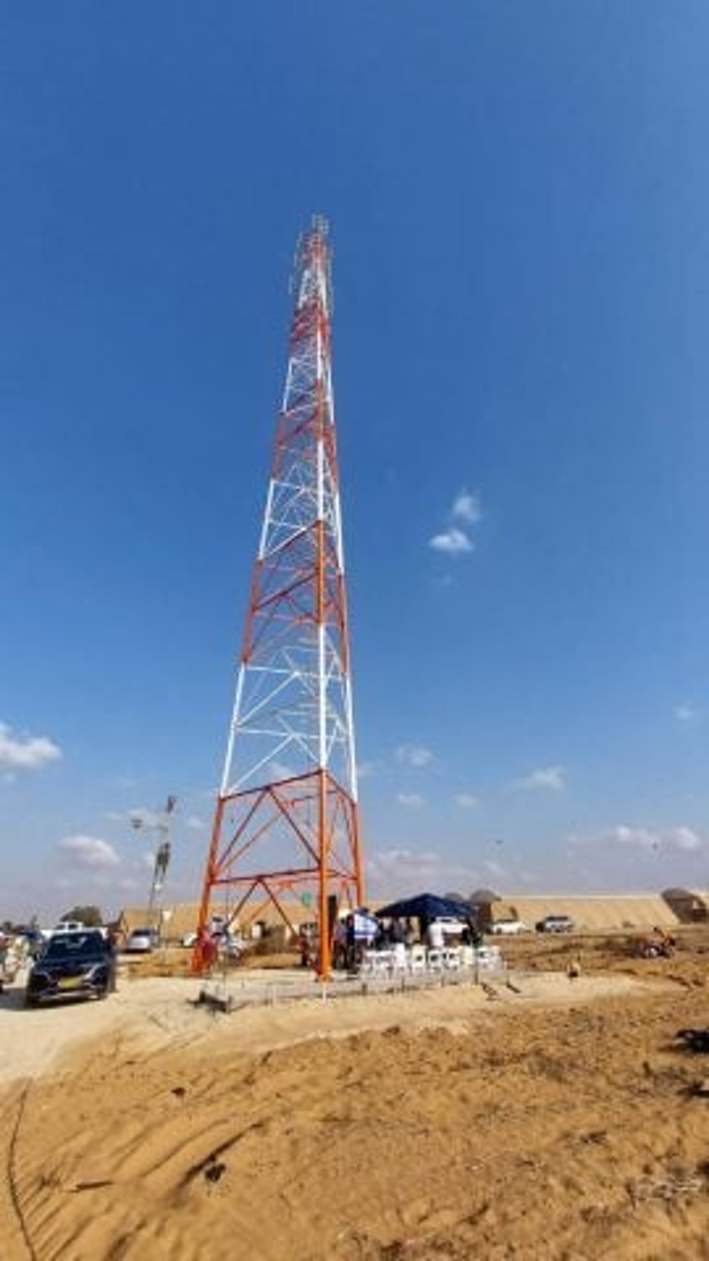 פרטנר ו-HOT mobile הקימו אתר סלולרי בדרום