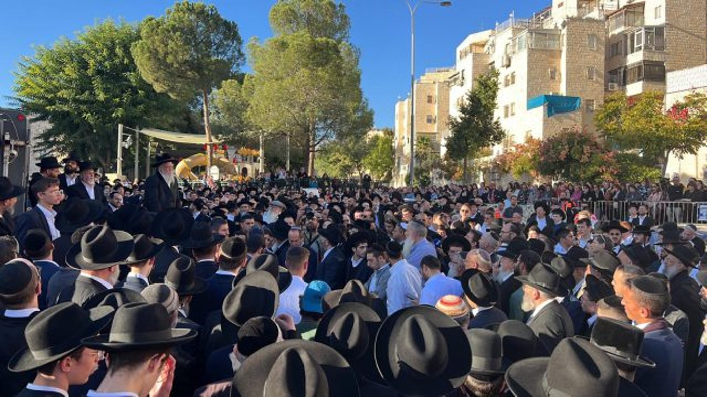 המשתתפים בהלוויה