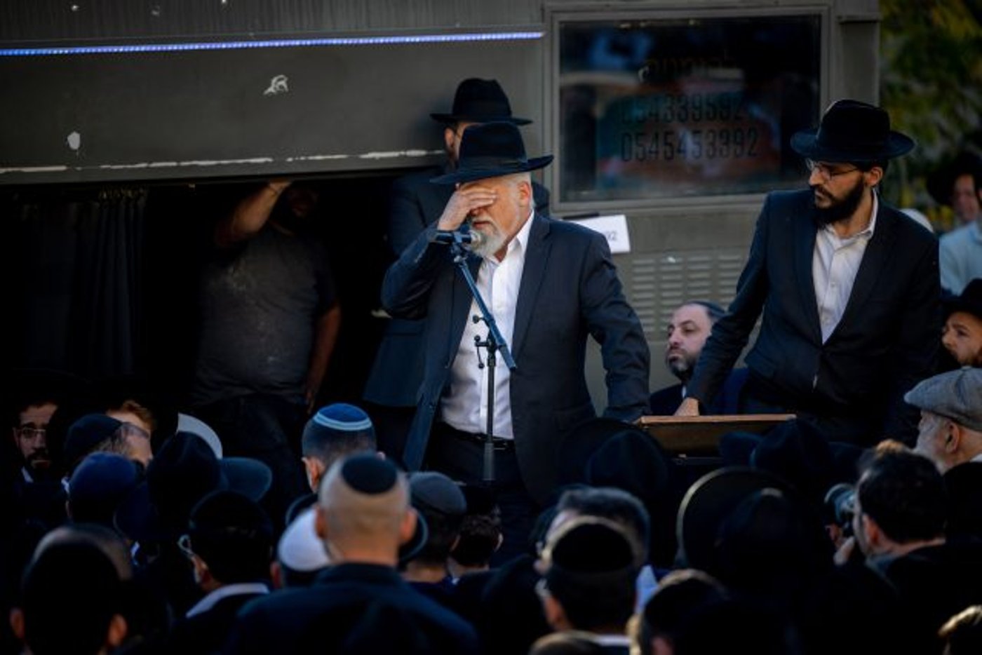 אלפים ליוו את הנרצח. אביו: "אני מצטער בפניך" | גלריה