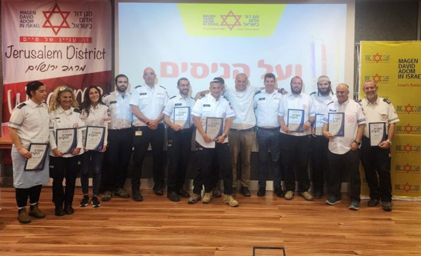 "אתם הניסים שלנו": האות שקיבל עופר אוחנה