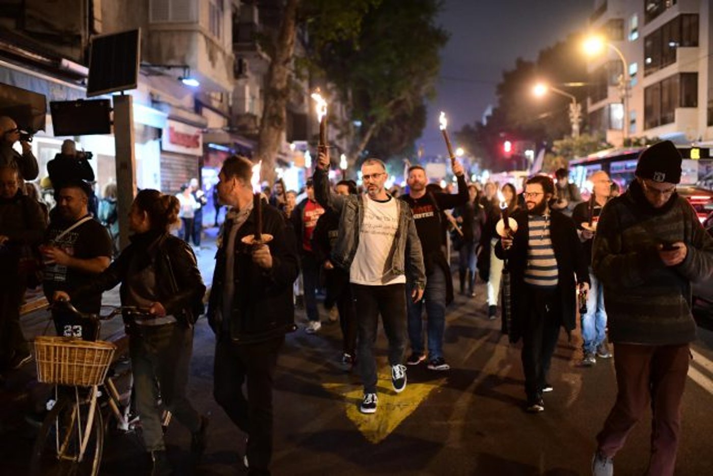מפגינים בתל אביב נגד הממשלה, במוצ”ש האחרון