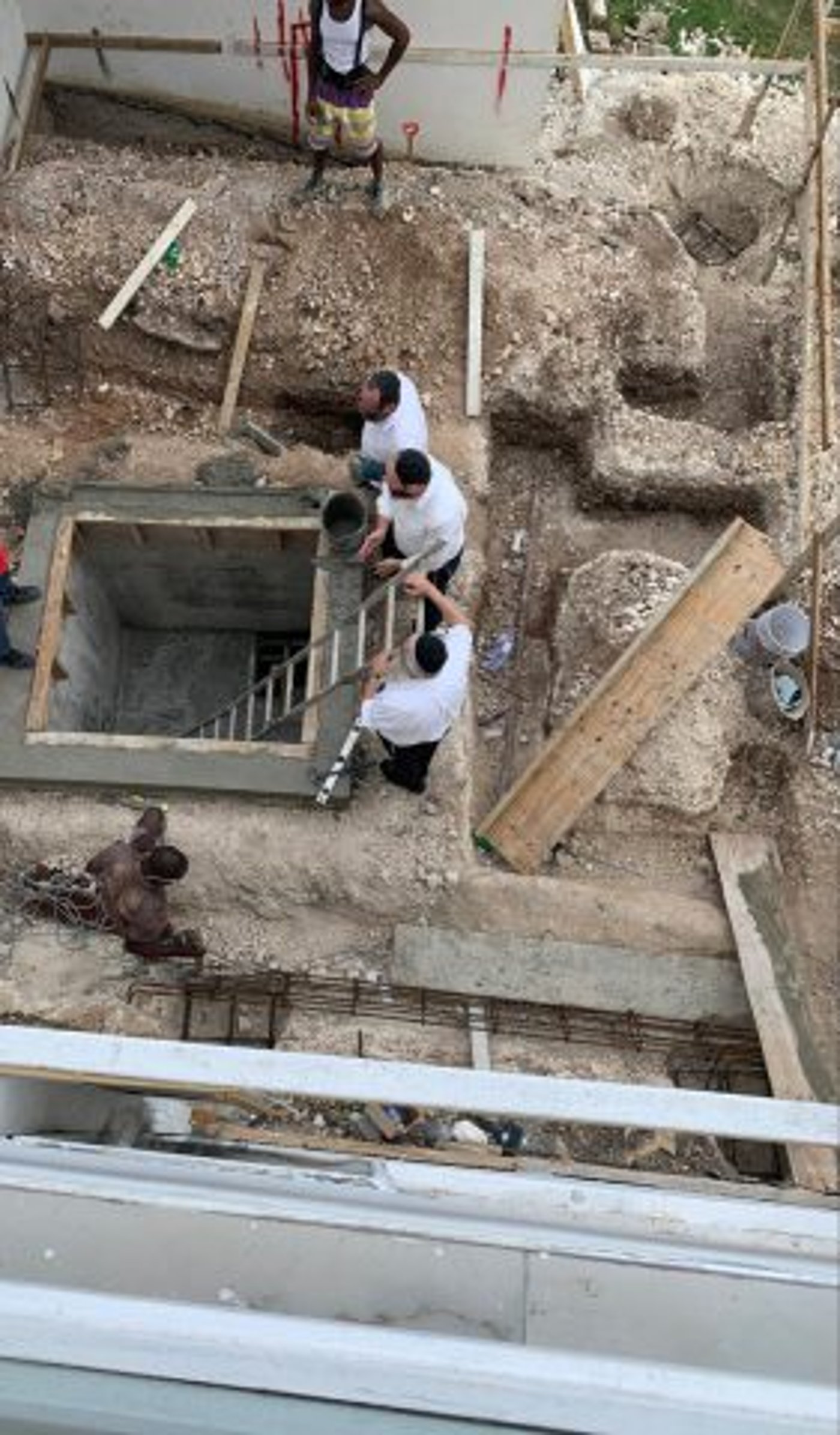 איך זה להיות שליח חב"ד על החוף בג'מייקה?