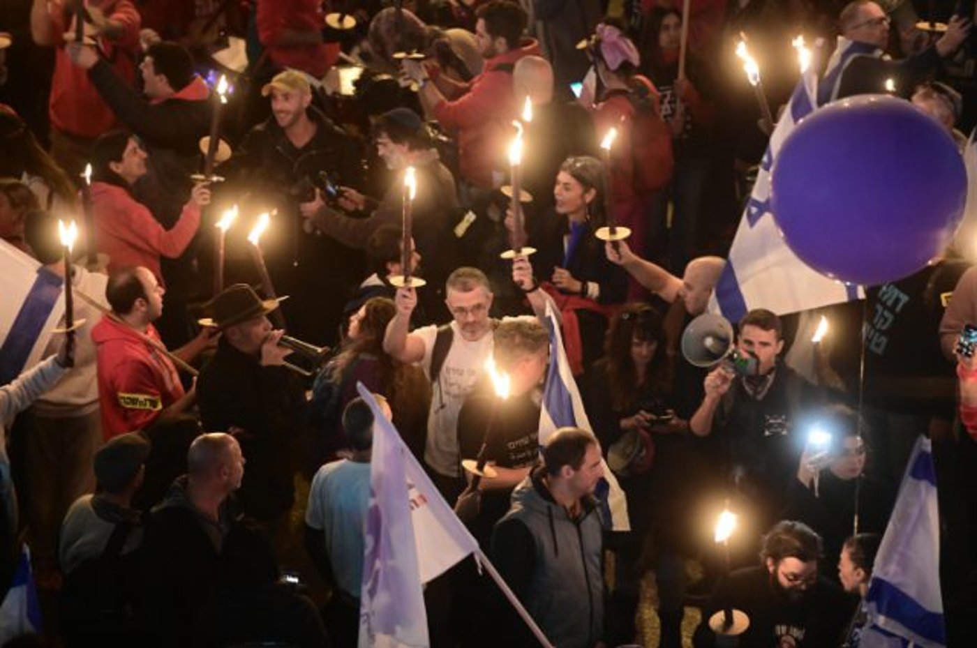 100 אלף הפגינו בת"א נגד הממשלה: "זה הזמן השחור"