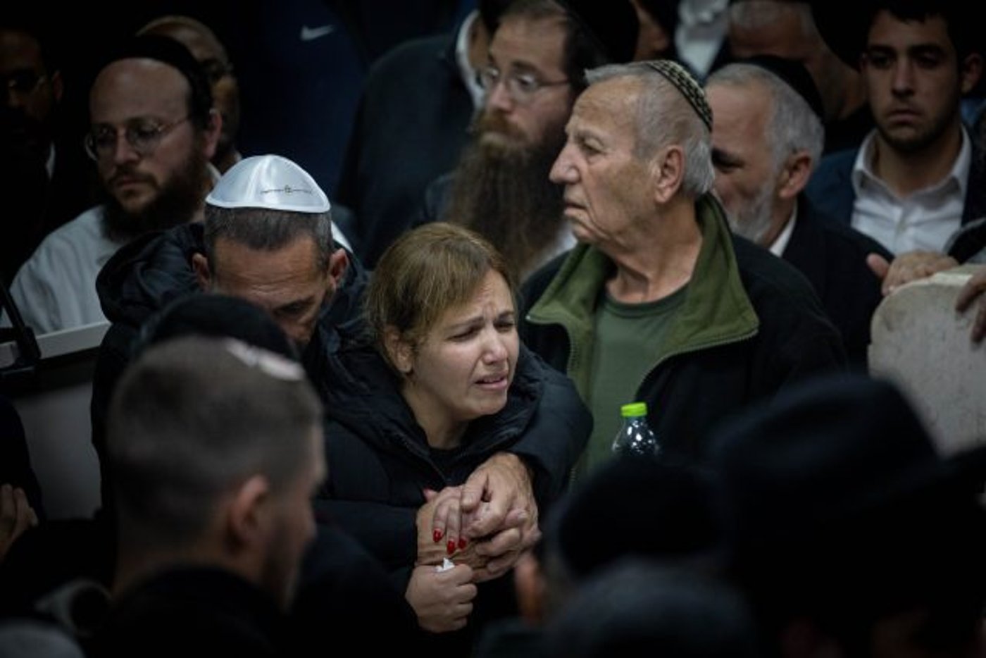 המשטרה חוקרת: רעולי פנים הציתו בית פלסטיני