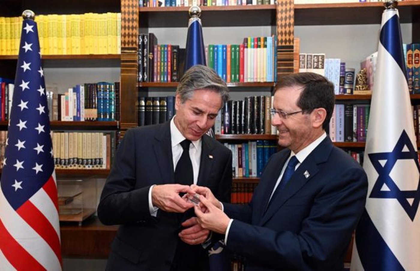אחרי ההצהרה עם נתניהו: בלינקן והרצוג נפגשו