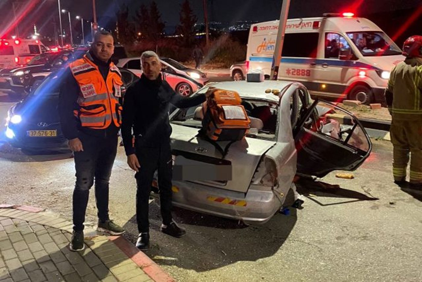 נהג נפצע אנוש ונלכד ברכב כתוצאה מהתנגשות בעמוד