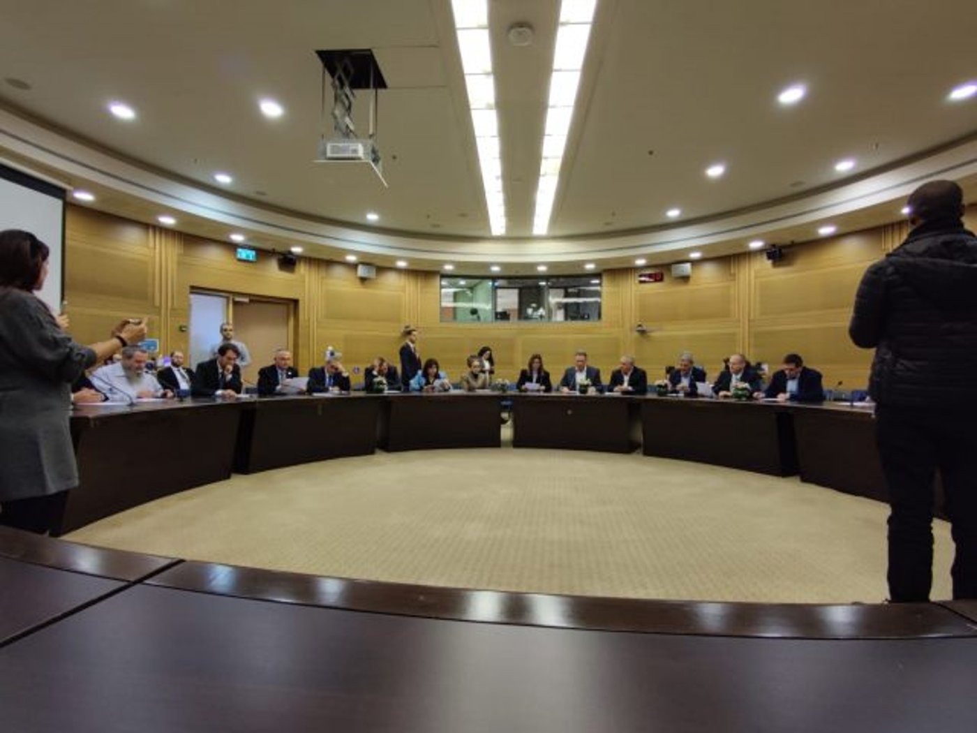 ח"כים במפגש מיוחד לרפואתו של קצין הצנחנים
