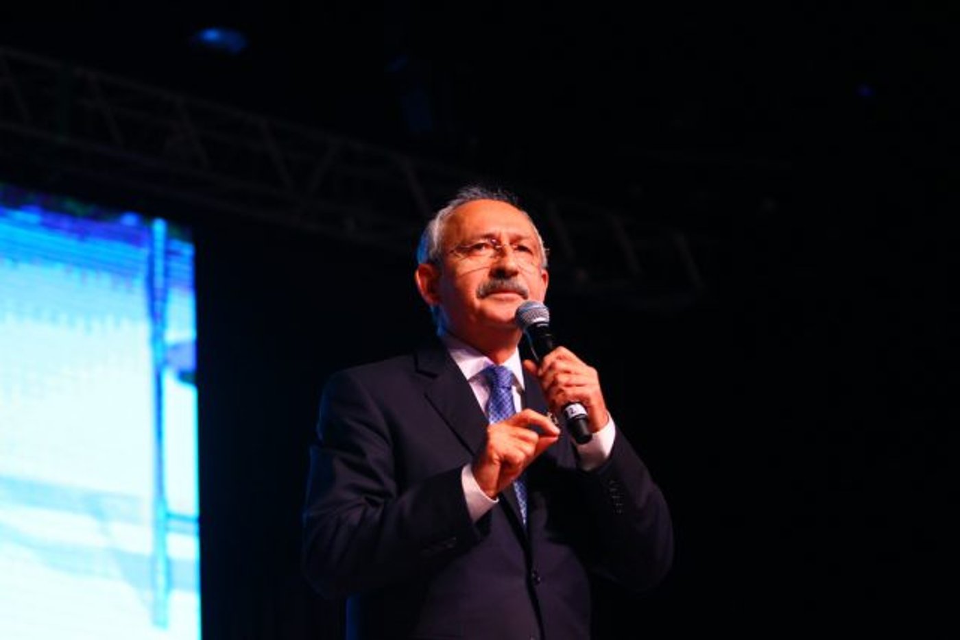 ראש האופוזיציה הטורקית, כמאל קיליצ'דראולו
