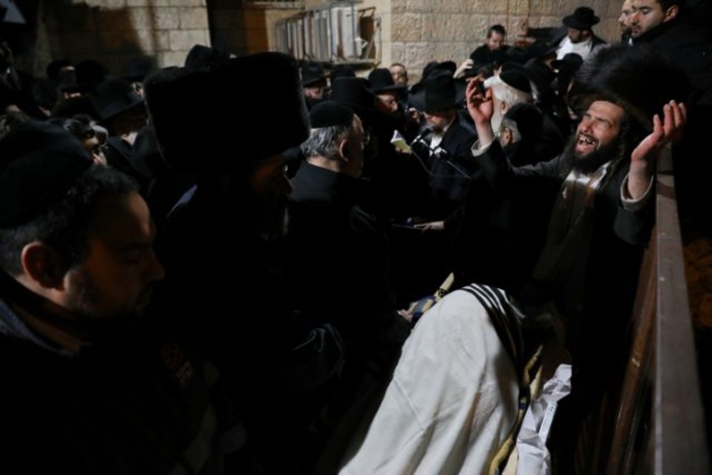 "קורבן בחזרה": נרצחי הפיגוע בי-ם הובאו למנוחות