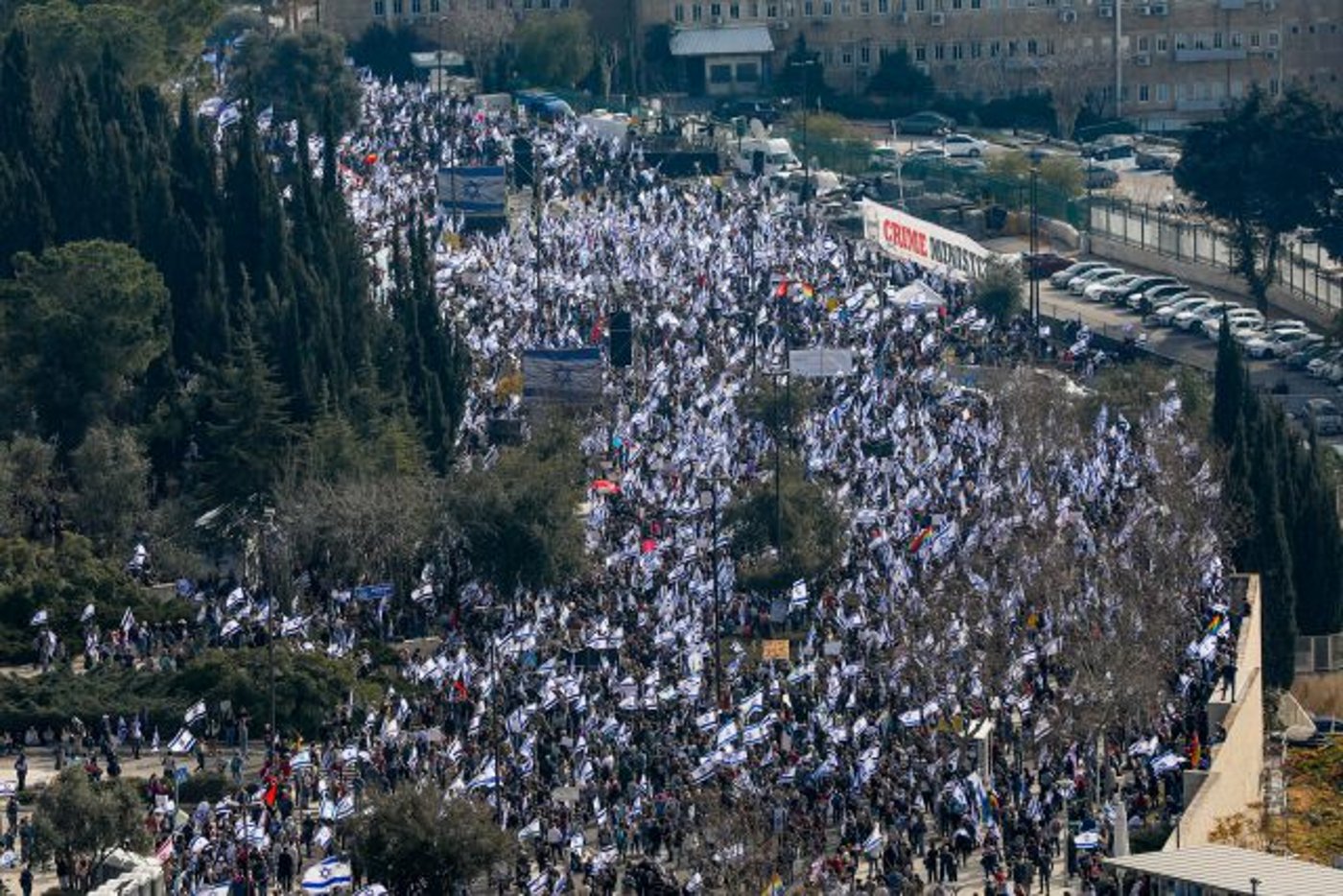 מפגינים מסביב לכנסת, הבוקר