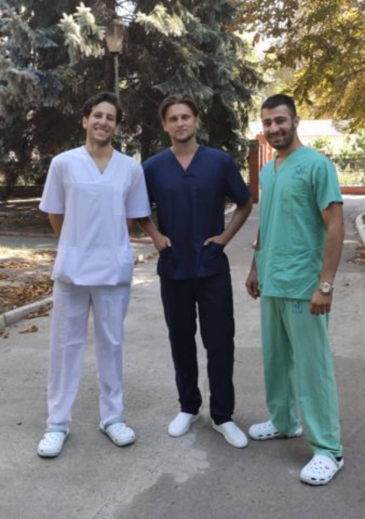 יורי לייבזון וחבריו, סטודנטים לרפואה באודסה