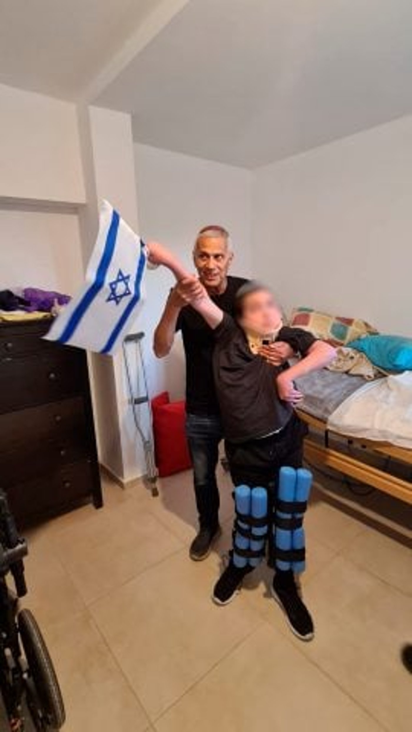 אב הפצוע הכי קשה באסון מירון: "הוא גיבור, לא מוותר"