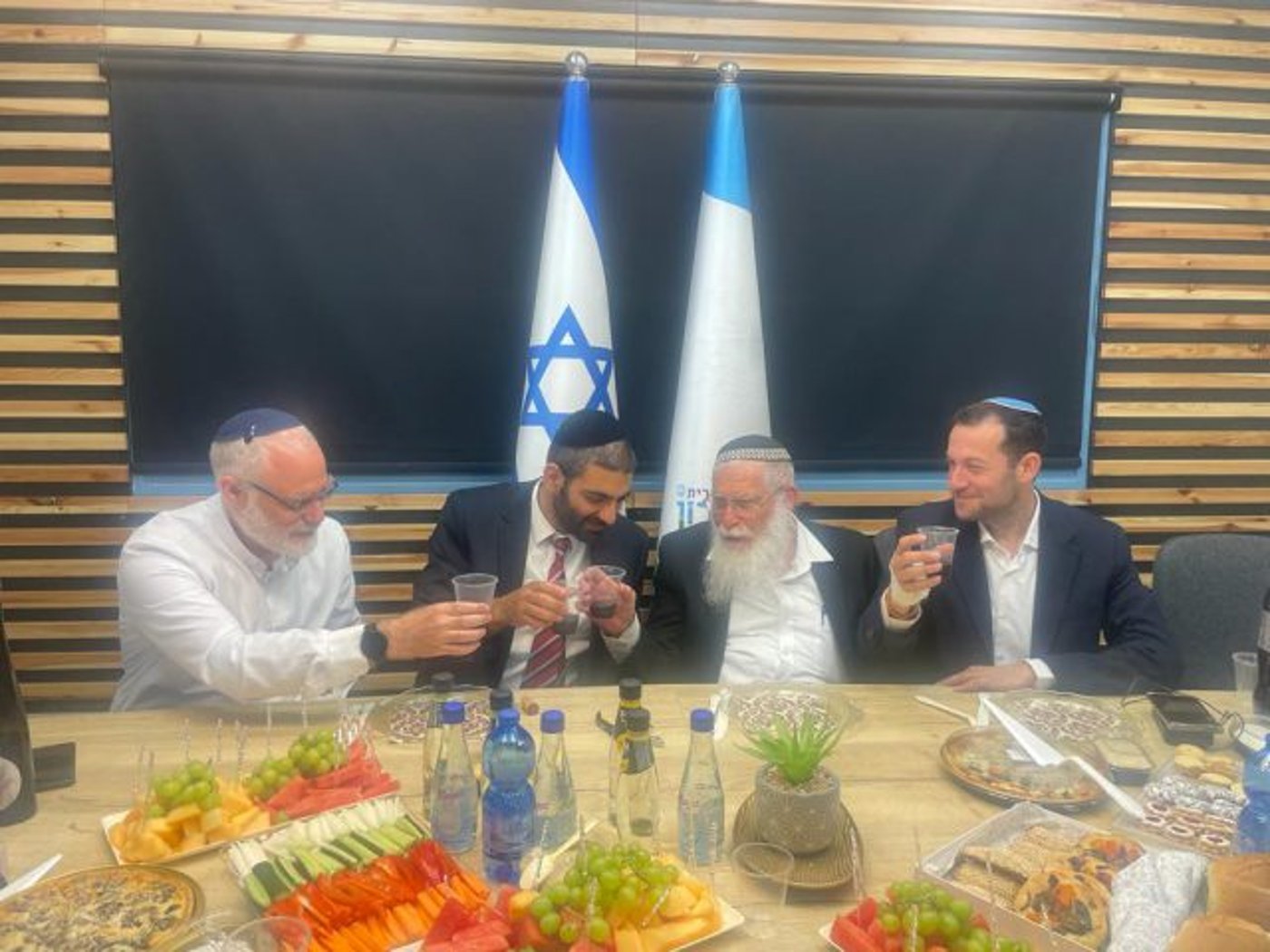 מרימים לחיים בשומרון