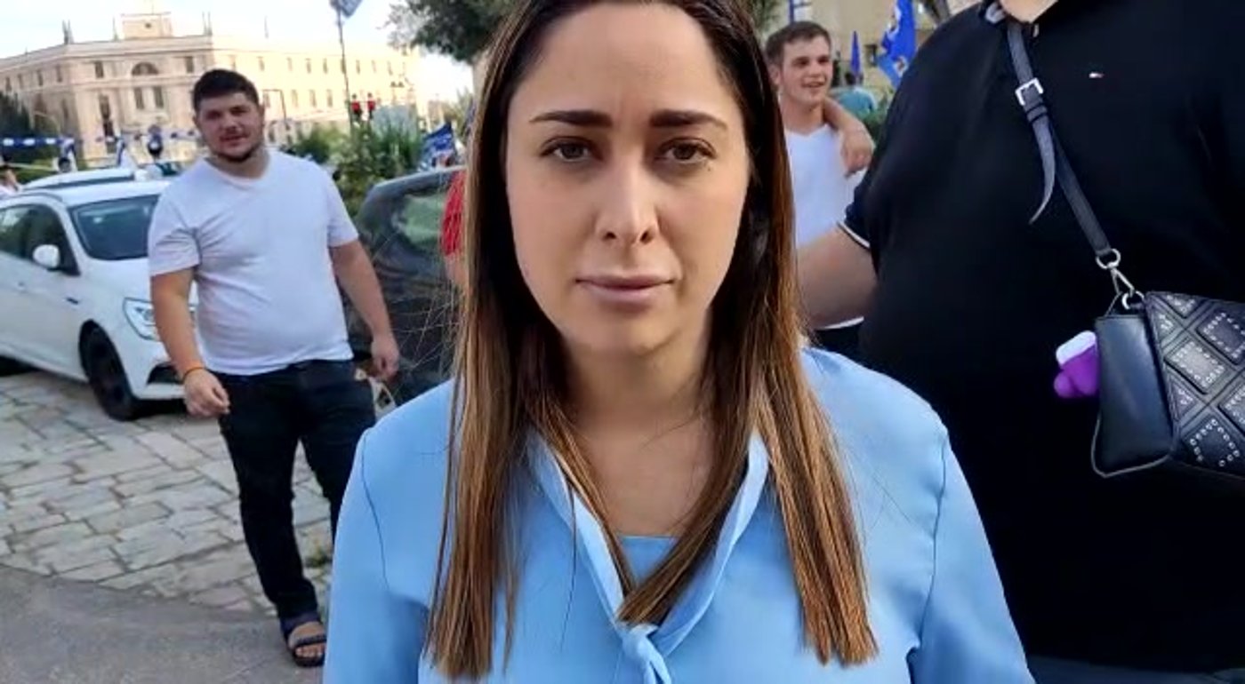 השרה מאי גולן גם היא הגיעה למצעד הדגלים ובירכה את העיר: "ברוך השם שזכינו להיות פה ביום מאושר שכזה". 