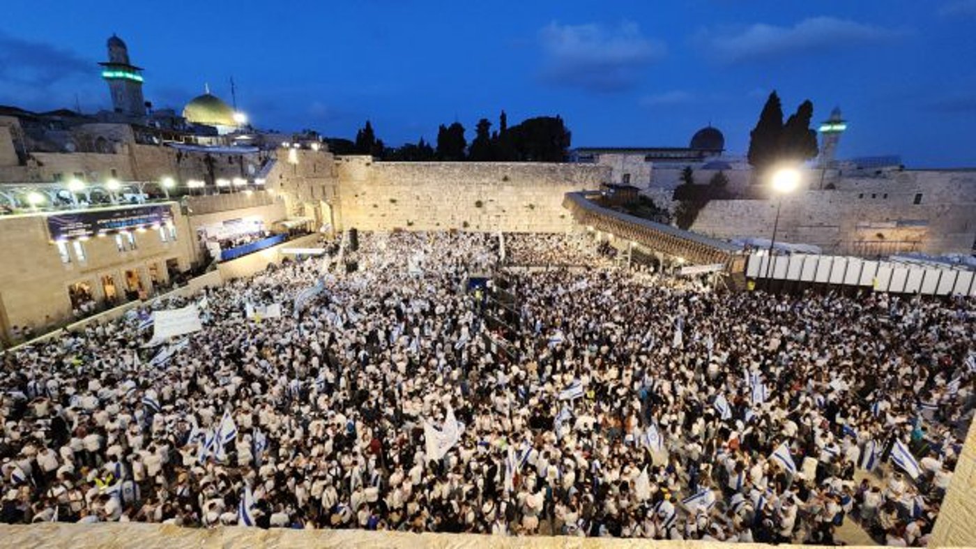 רבבות צעדו בירושלים: צפו בתיעודים מהחגיגות בבירה