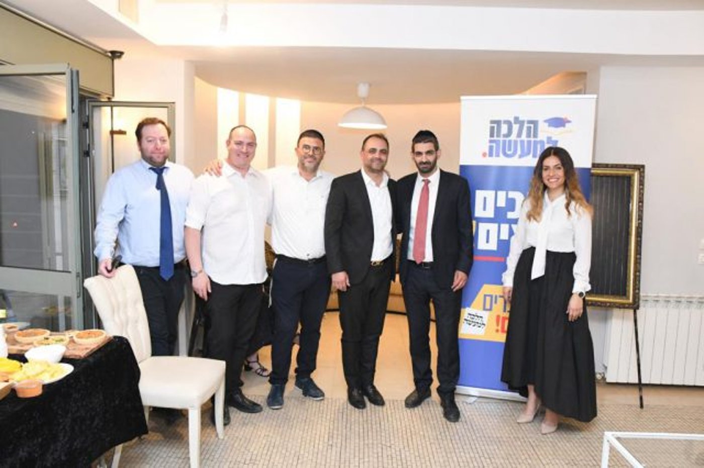 עורכי הדין החרדים מתאגדים נגד עמית בכר