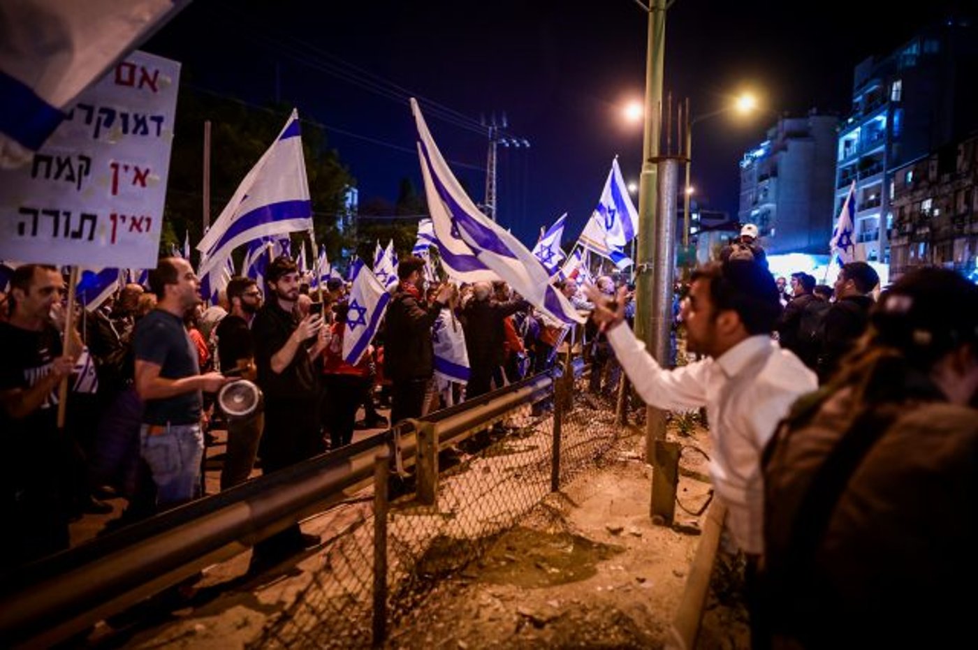 אושר בוועדת השרים: הסתה נגד חרדים – עבירה פלילית