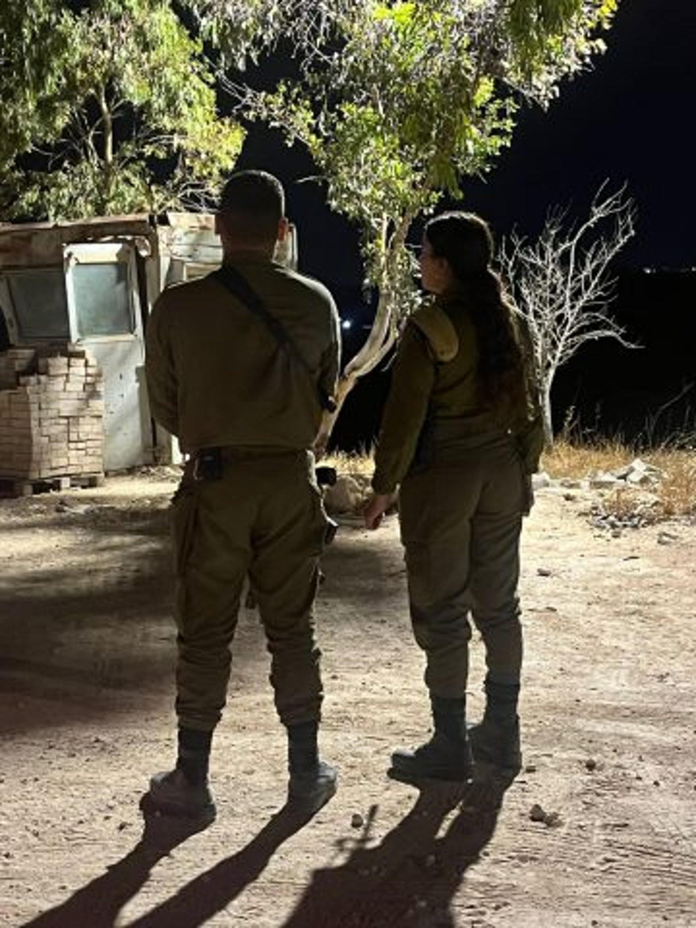 הקצינה והסמל שסיכלו את הפיגוע (דובר צה"ל)