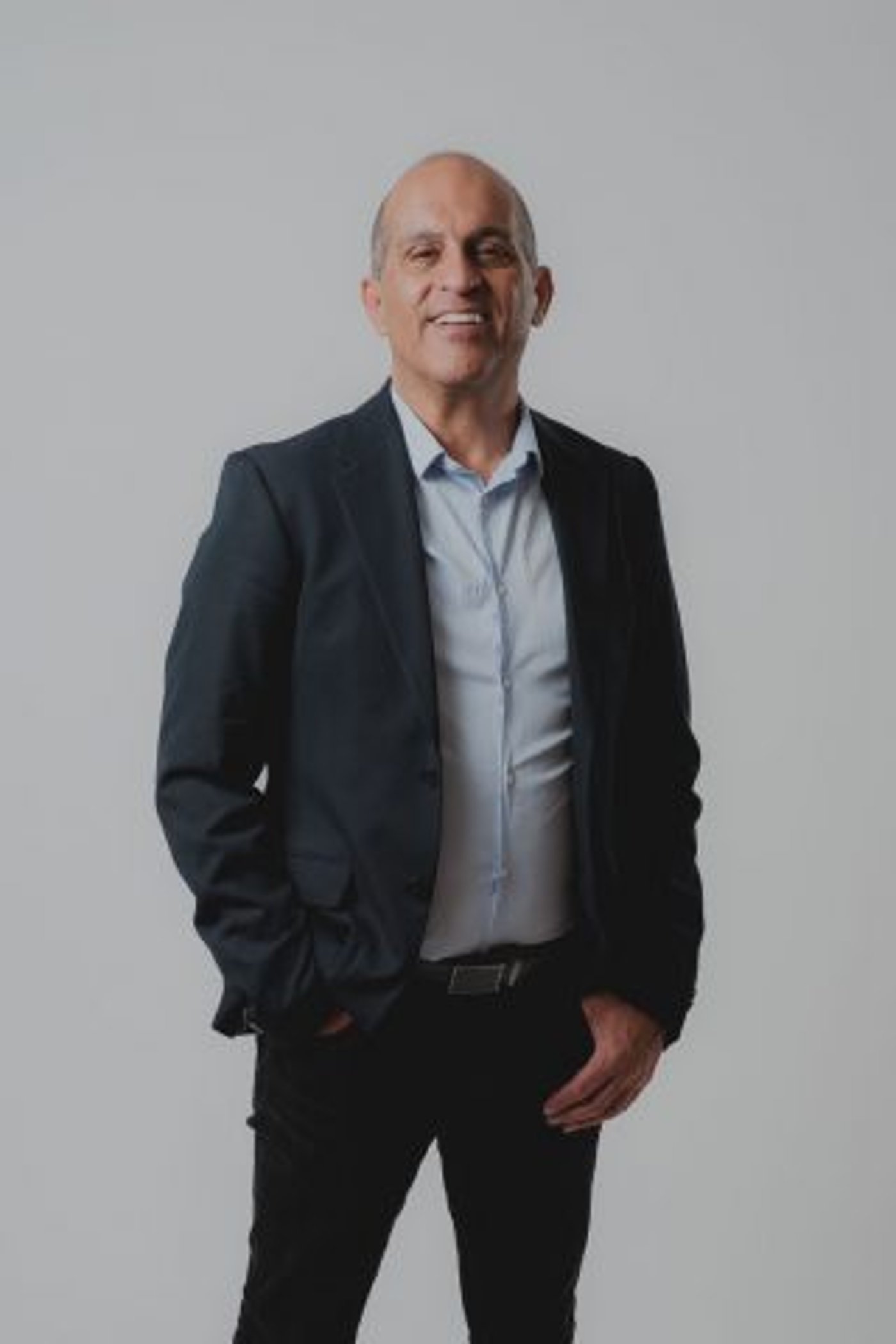 ישתתף לראשונה במירוץ. ברק סרי