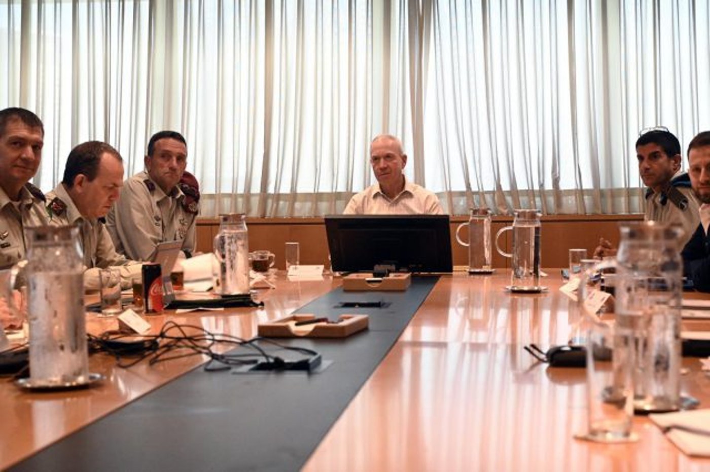 גלנט בהערכת מצב לקראת החגים: "אל תנסו אותנו"
