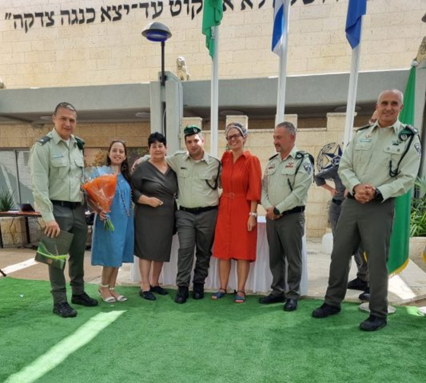 ליאור חממי ומשפחתו בטקס הענקת ההצטיינות