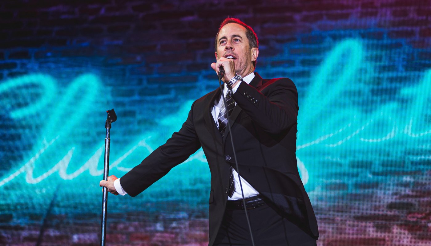 צוחק ומתעלם: ג'רי סיינפלד סופג קללות מפעילה פרו-פלסטינית