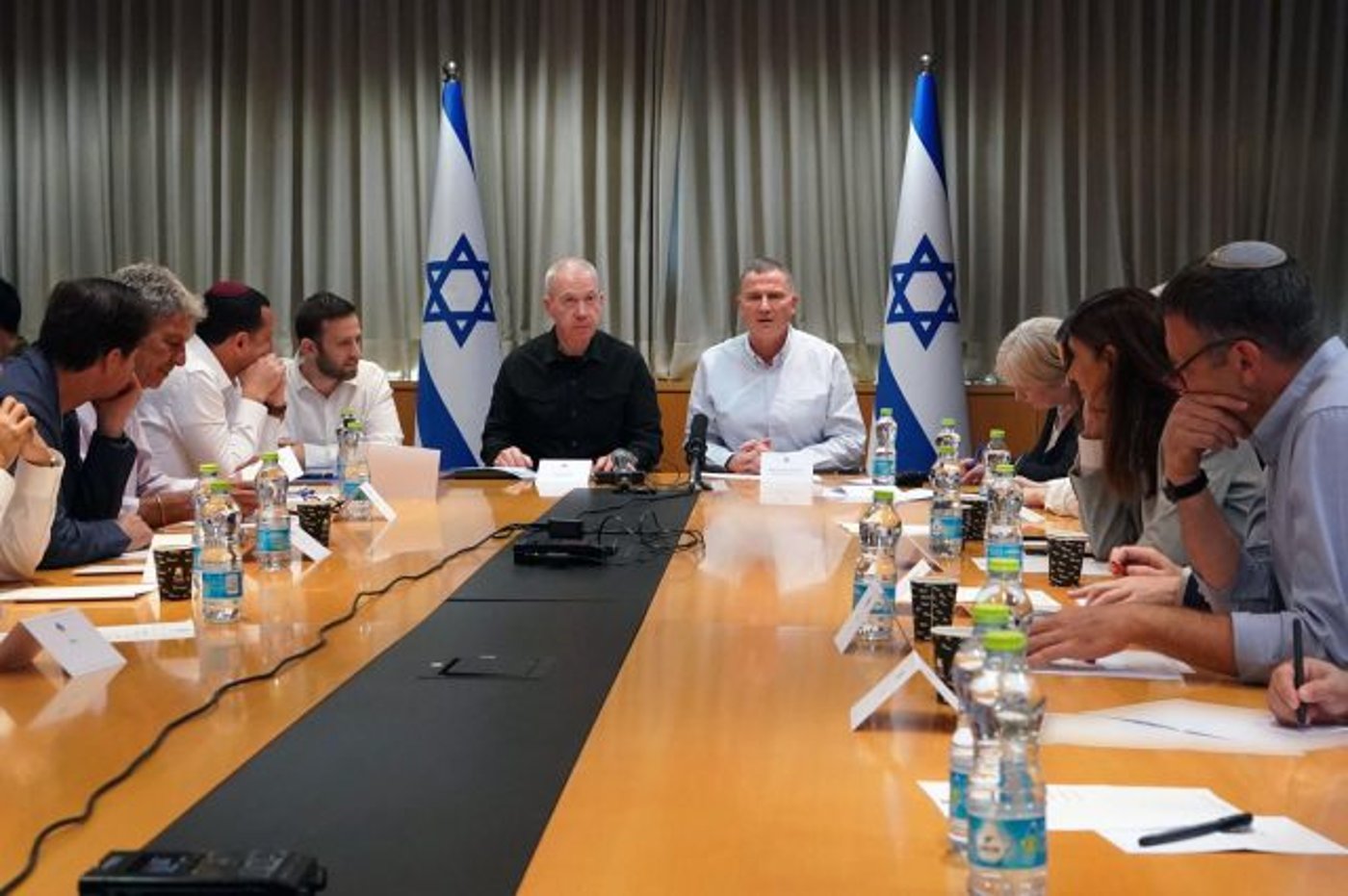 גלנט: אנחנו צריכים את הגיבוי שלכם, את האחדות