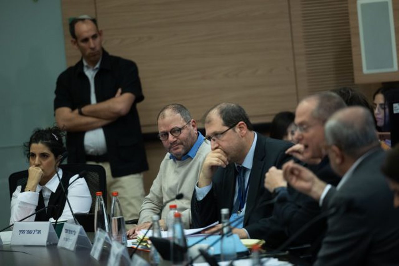 האם סיעת יש עתיד תמנע את ההדחה של כסיף?