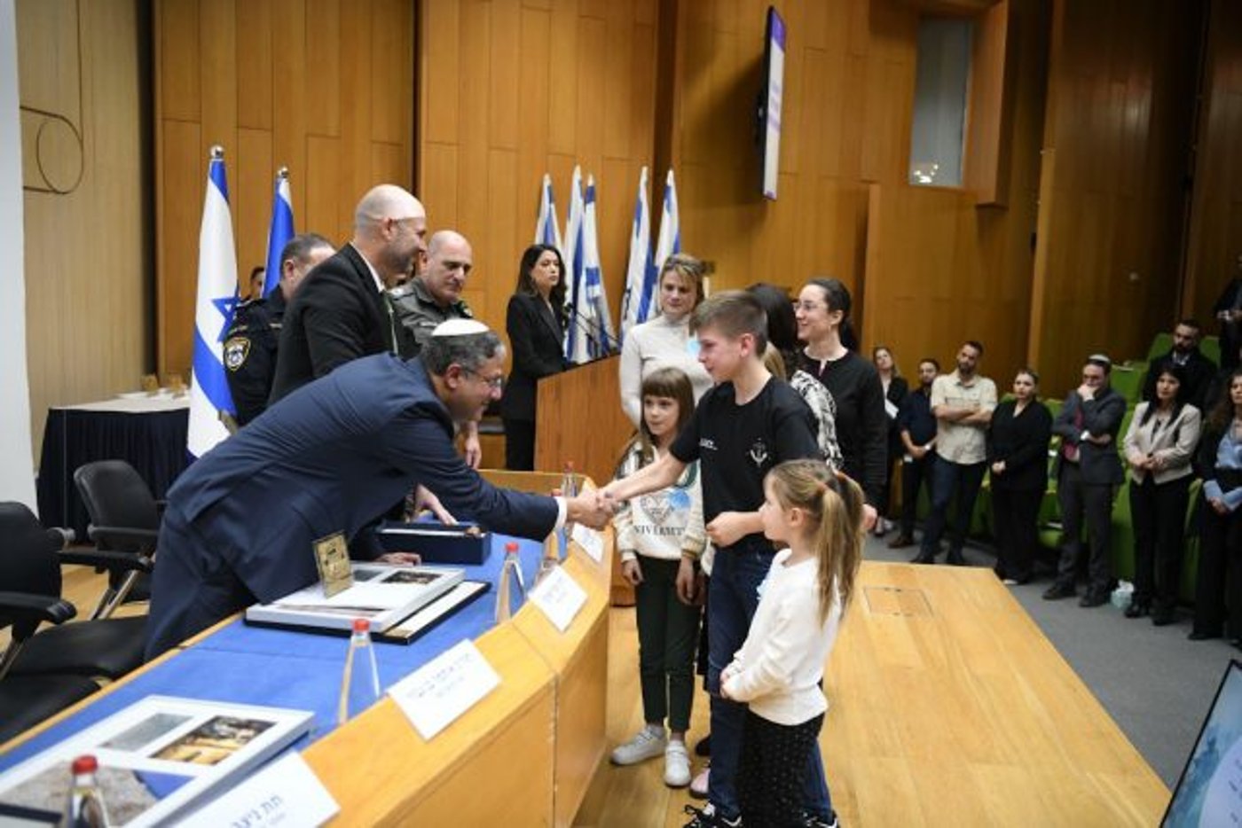 בן גביר והמשפחות