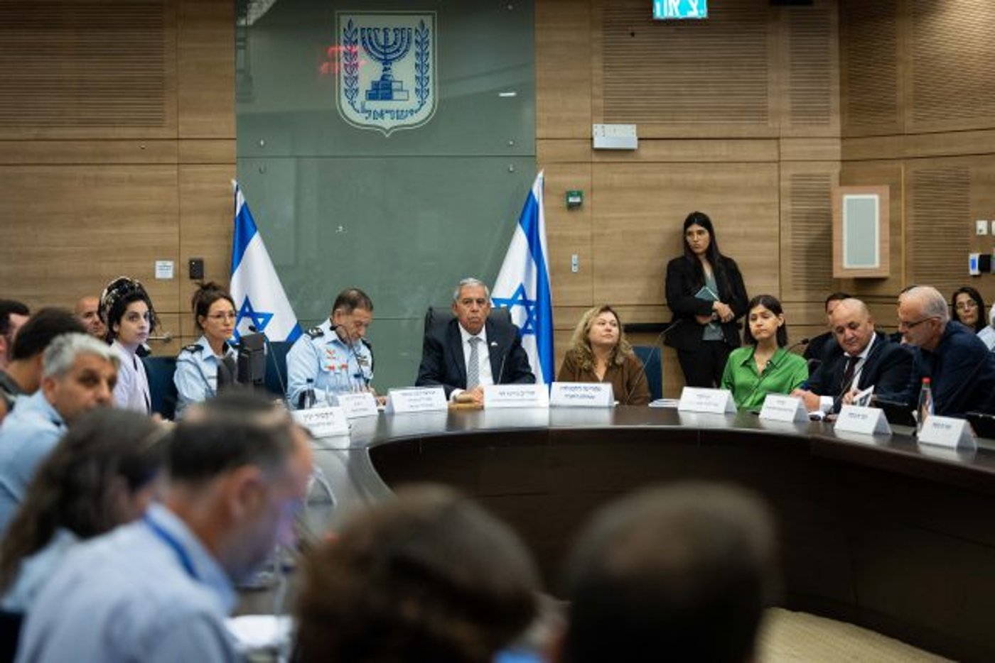 יו"ר הוועדה לוי בדיון עם מפכ"ל המשטרה שבתאי, ארכיון