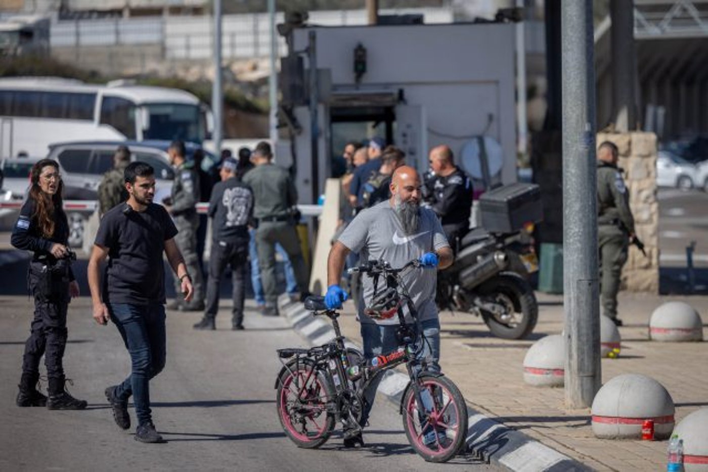 המצב הביטחוני נפיץ גם בירושלים. הפיגוע הבוקר במחסום המנהרות