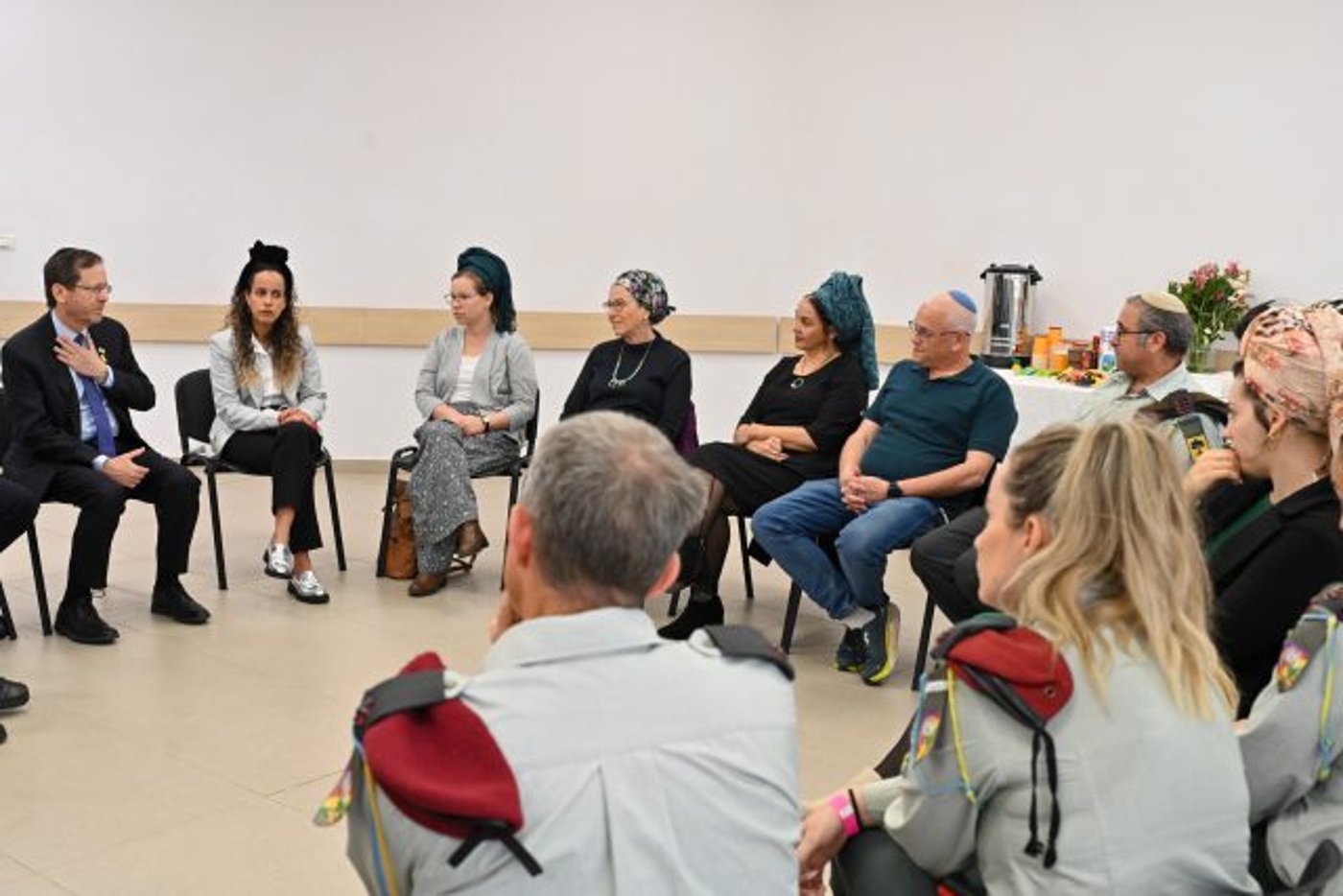 הרצוג מגבה את הרמטכ"ל: "מקבל החלטות מקצועיות"