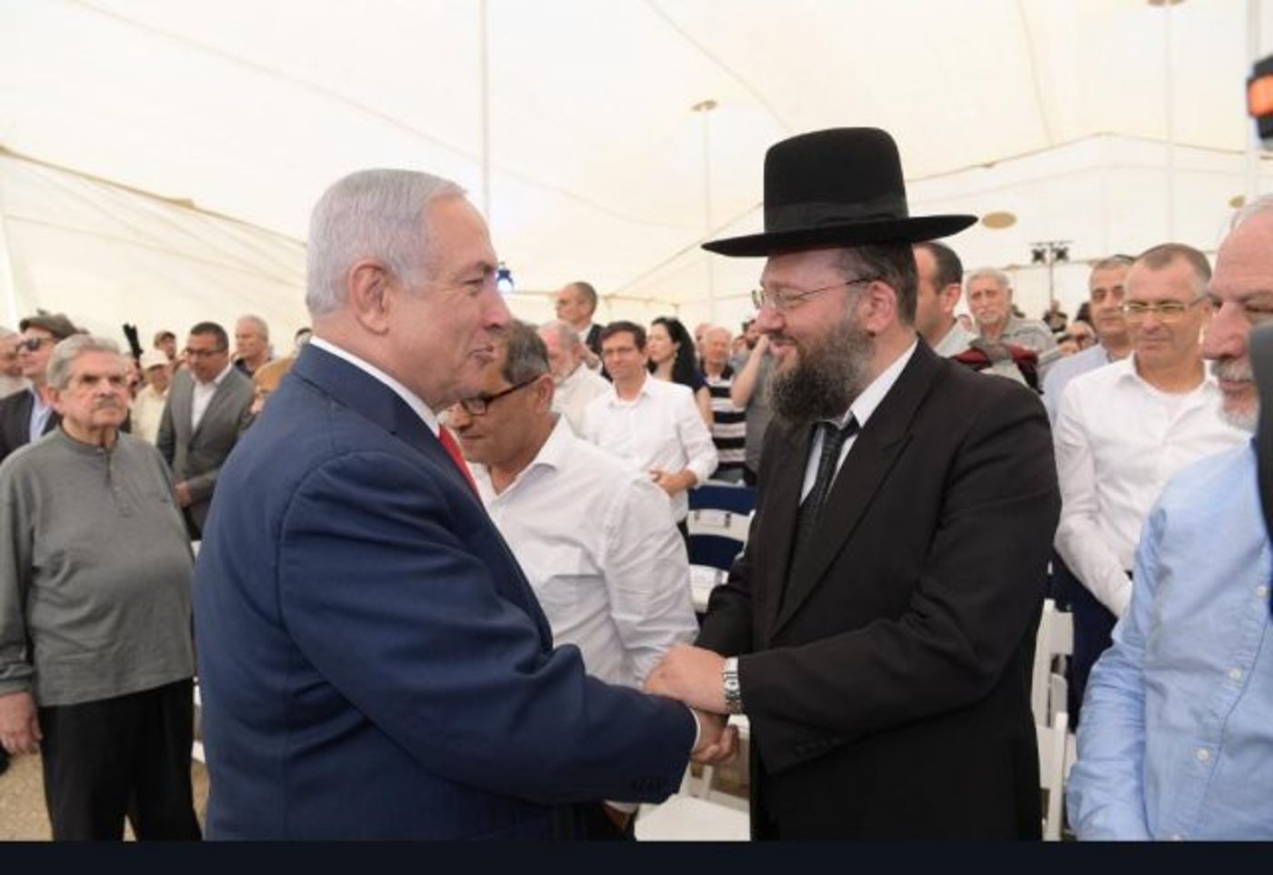 (הרב אריה לוין עם ראש הממשלה,