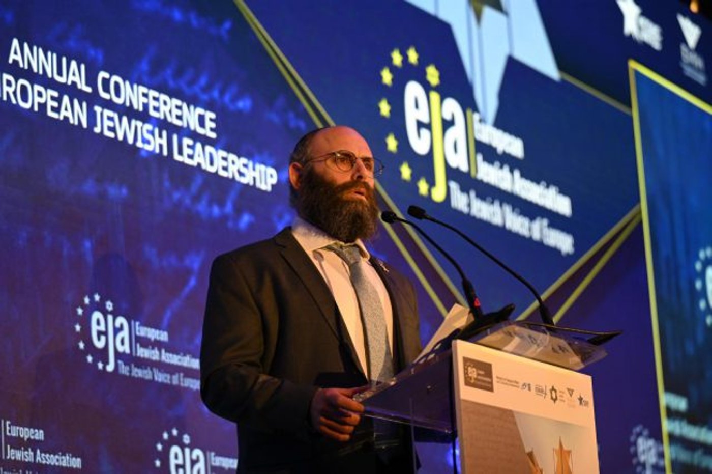 "ממשלות אירופה עשו מעט מדי", הרב מנחם מרגולין