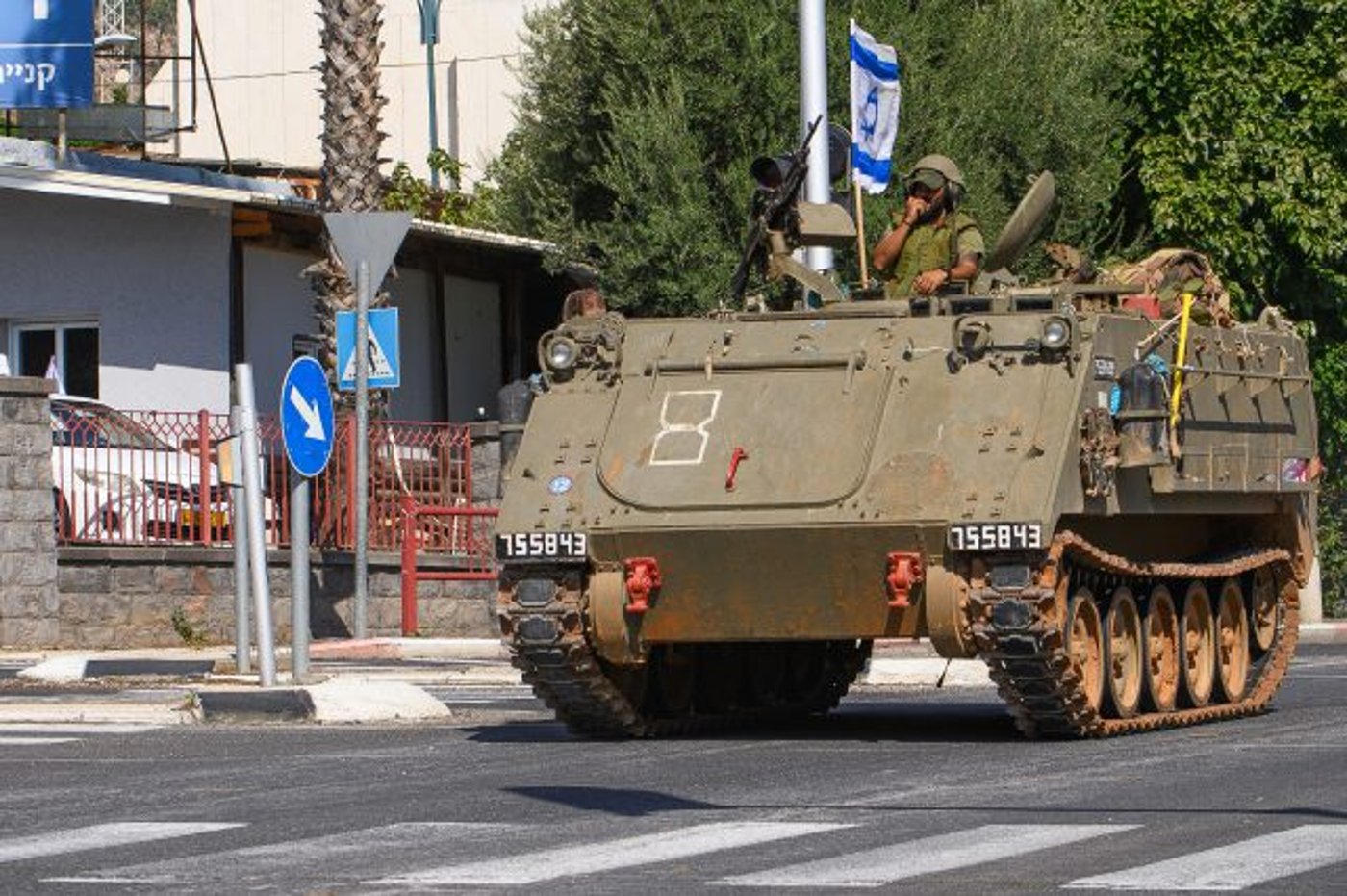 נגמ"שים בקרית שמונה בחודש הראשון למלחמה (אייל מרגולין/פלאש90)