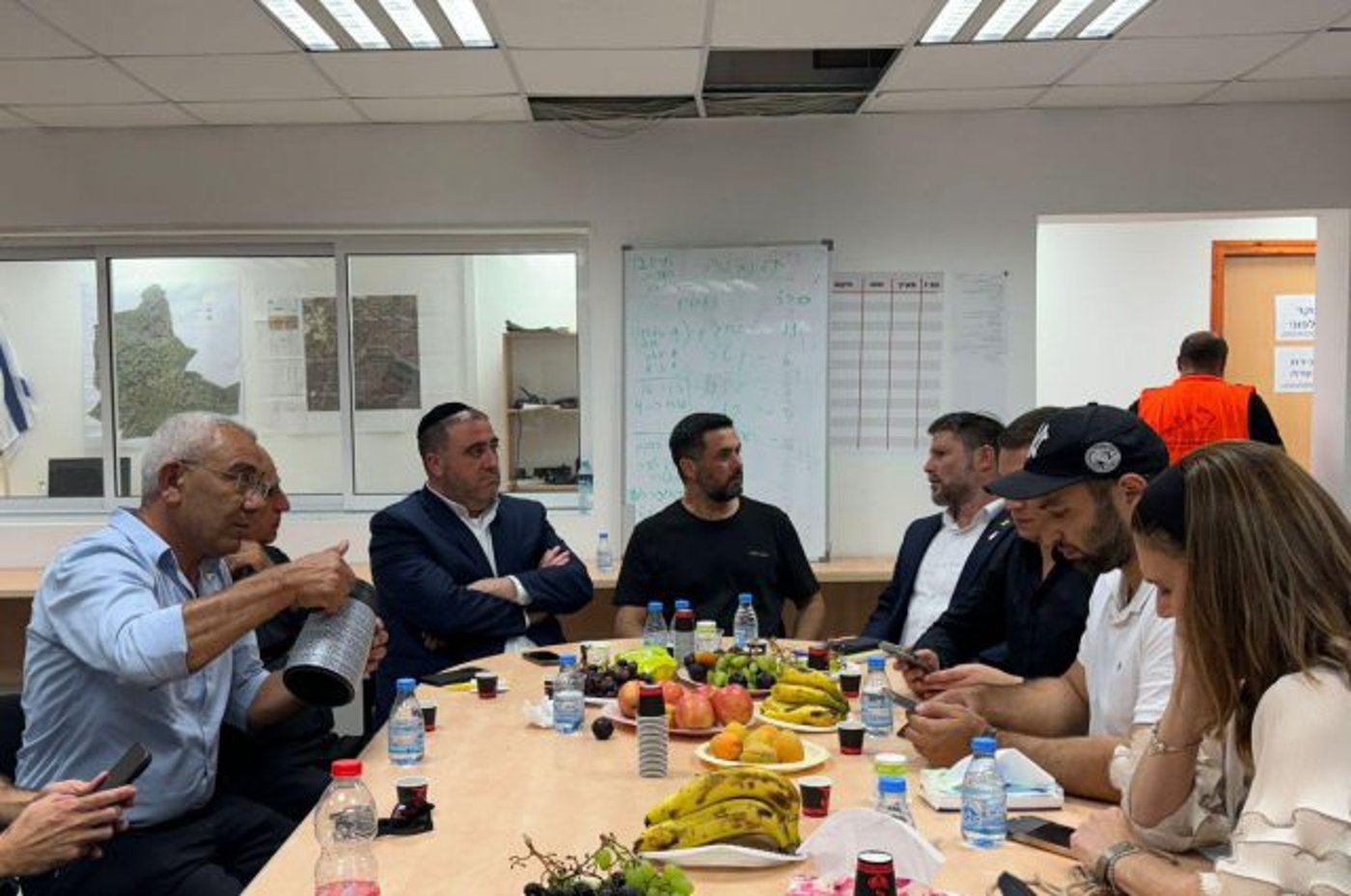 השרים הגיעו למג'דל שמס: "עם ישראל כולו אתכם"