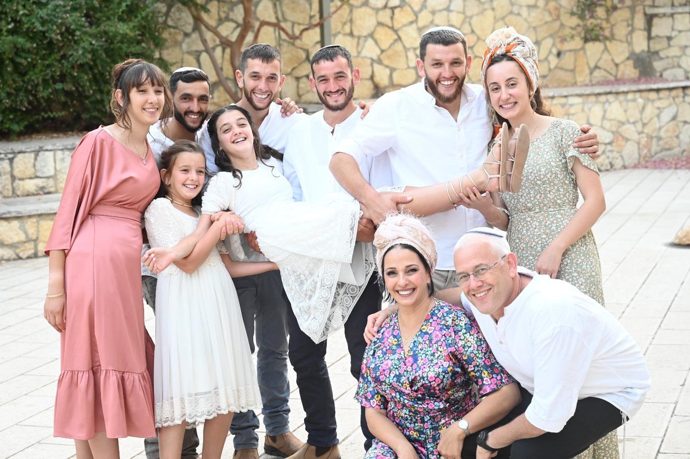 שילה הי"ד נולד בט' באב: המשפחה ומפגיני קפלן במיזם משותף