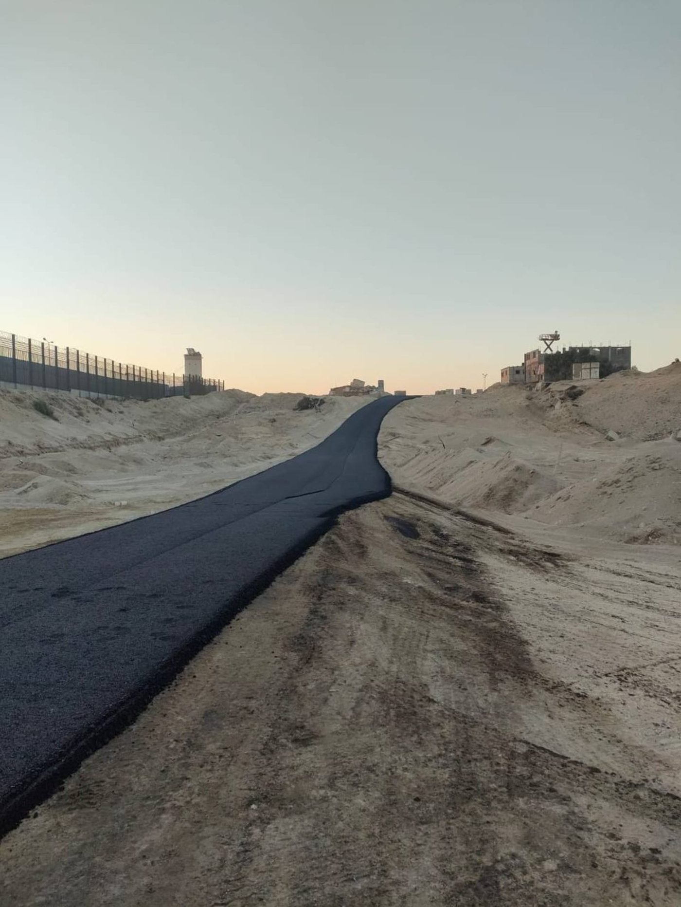 הכביש החדש בציר פילדלפי, ללא קרדיט.
