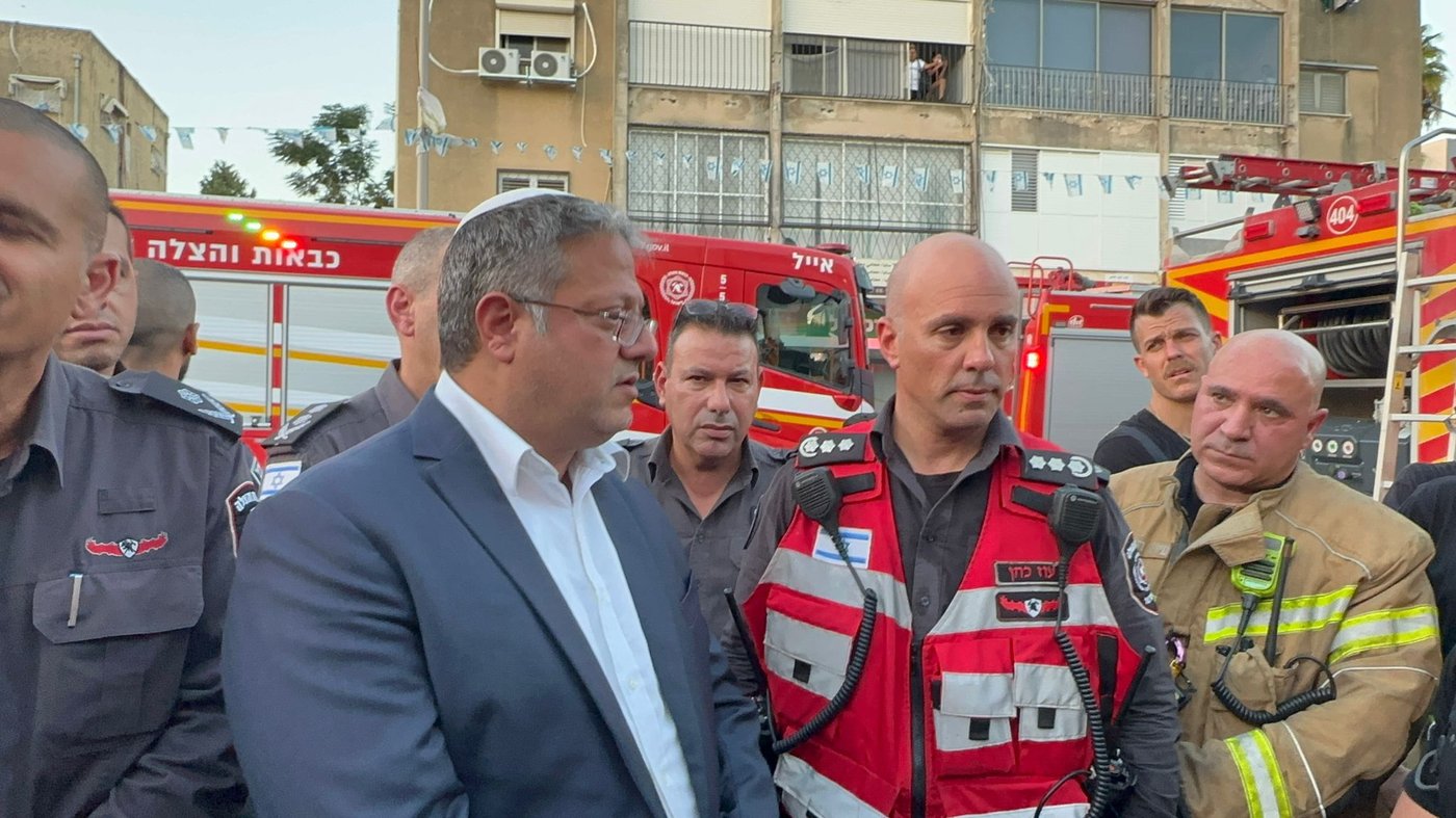 בן גביר בזירת הפיצוץ ברמלה
