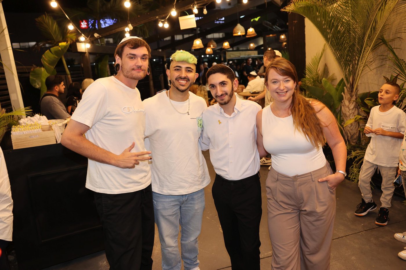 מרגש: משרד היח"צ הגדול חגג אירוע הכנסת ספר תורה