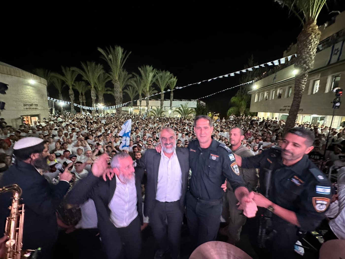 ״תבטיחו לי שבשנה הבאה הקפות שניות בגוש קטיף״