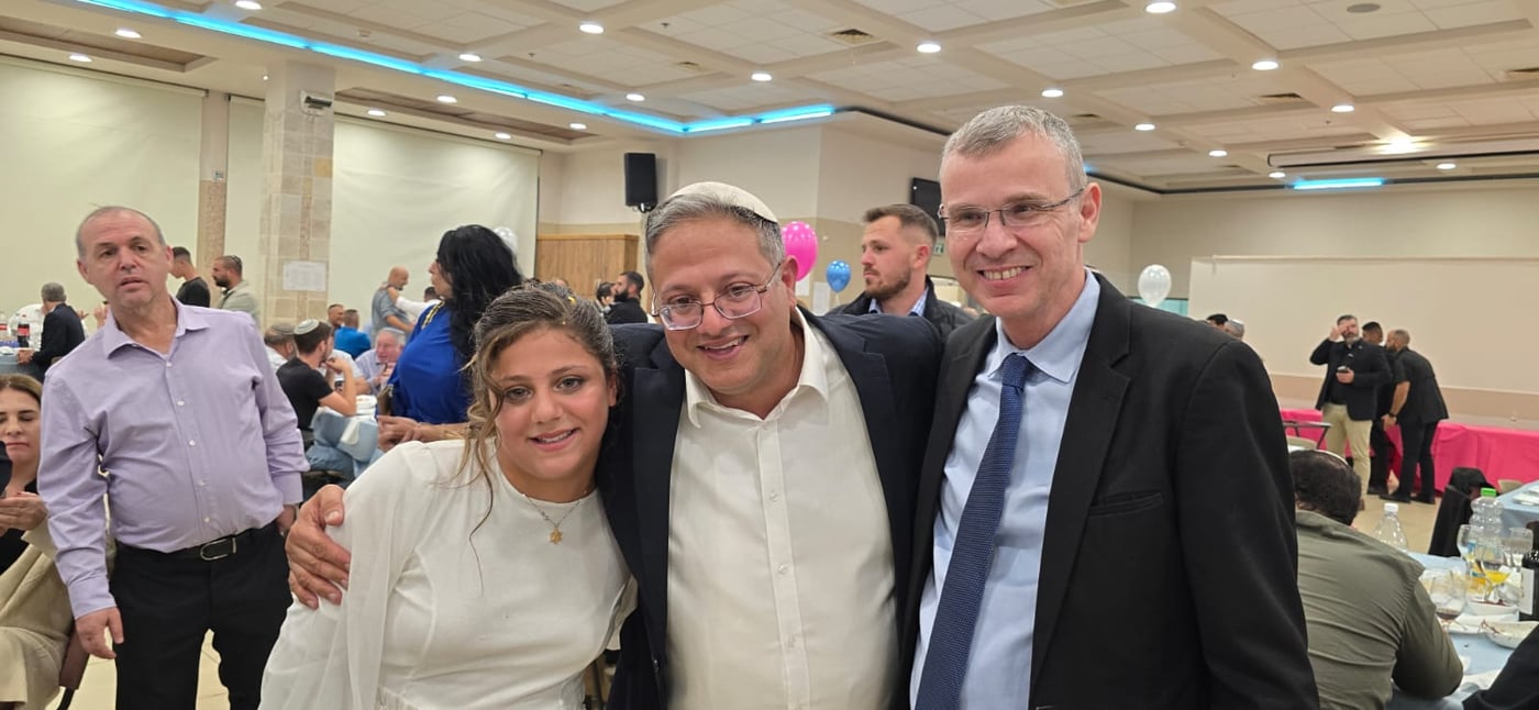 השר יריב לוין (אור לדרמן)