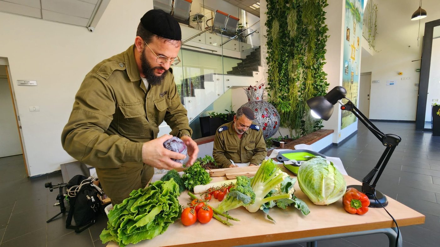 אקשן: צה"ל משיק עשרות סרטונים להכשרת המטבח