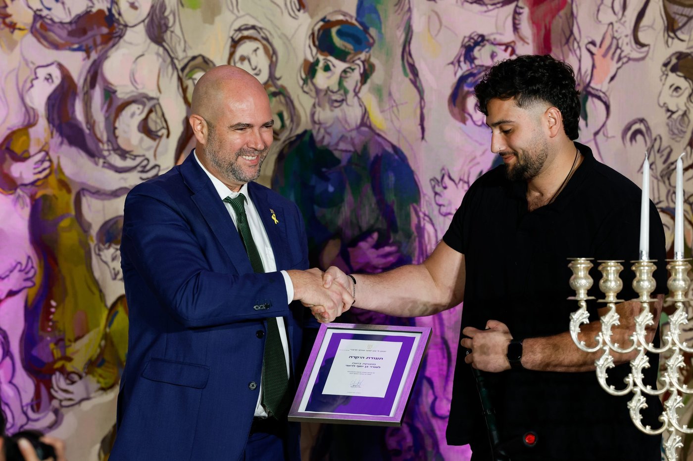 בסימן גבורה: הדלקת הנרות המרגשת עם גיבורי המלחמה בכנסת. צפו
