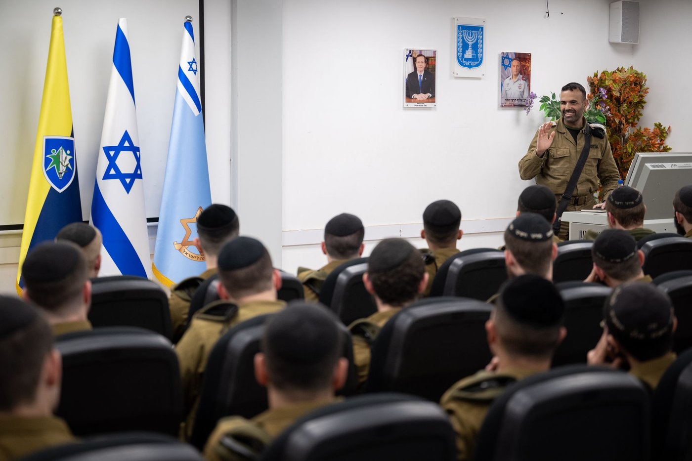 המתגייסים החדשים