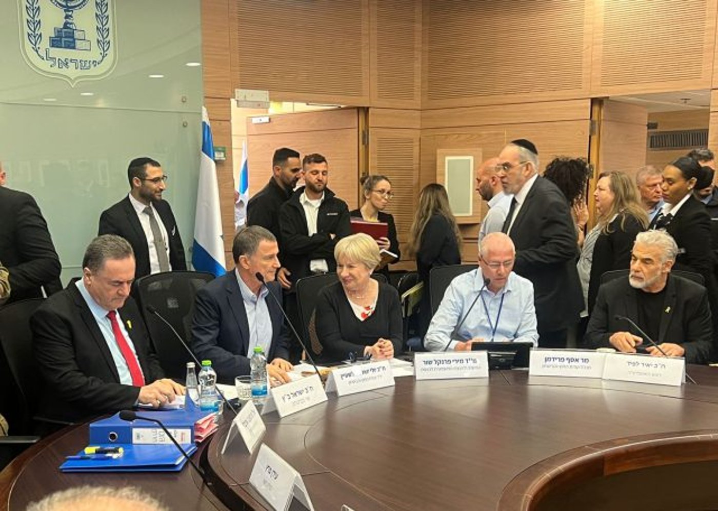 הדיון עם השר כ"ץ בוועדת החוץ והביטחון (ללא קרדיט)