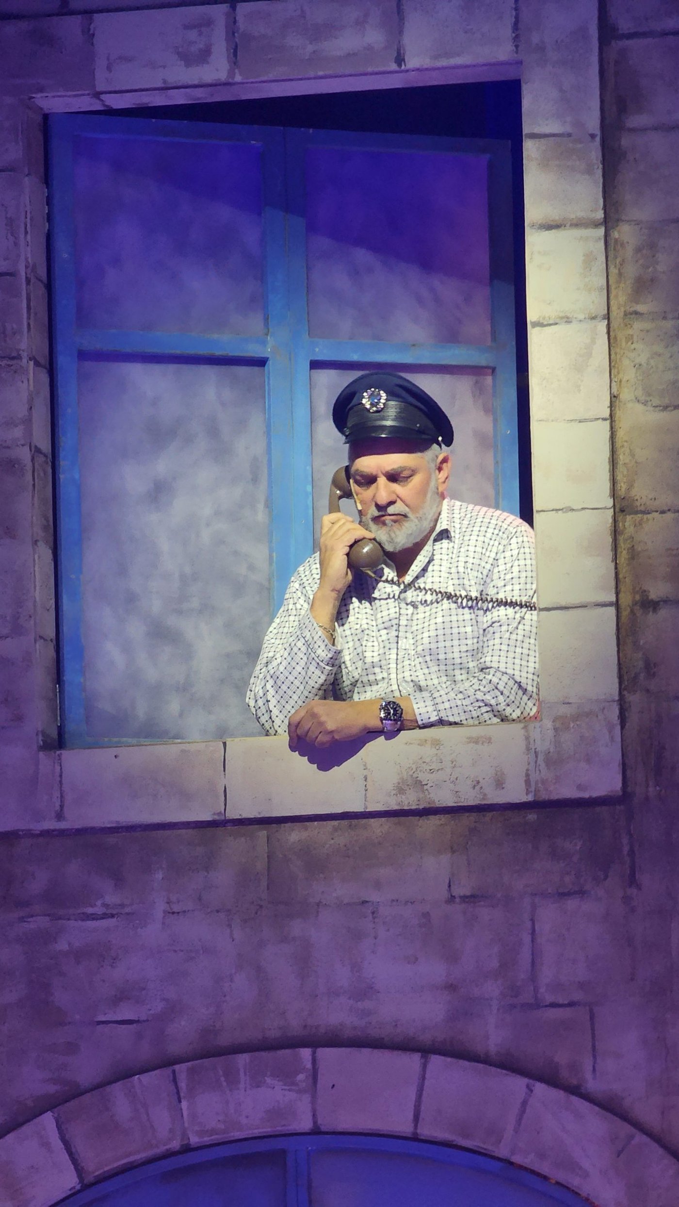 השוטר אזולאי