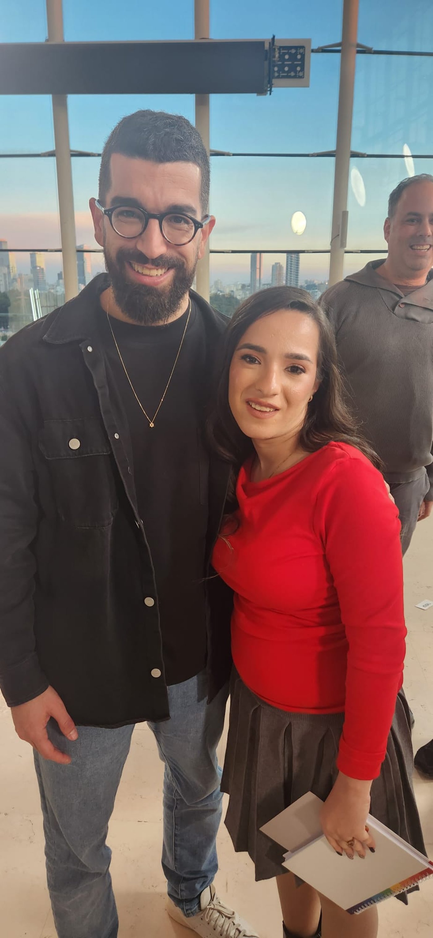 עדן יעקובי עם חנן בן ארי בסדרה "ראיון מיוחד"