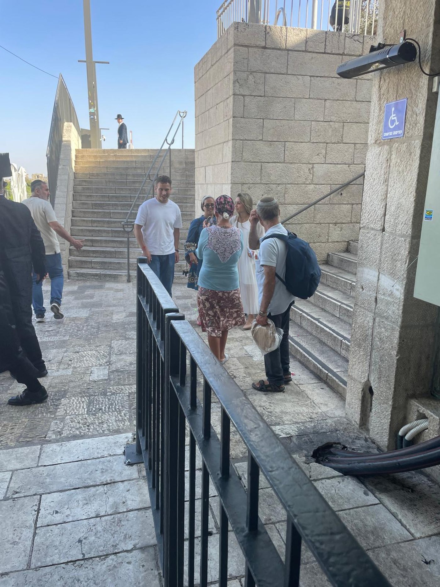 באדיבות: איציק אוחנה 'כיכר השבת', ו'הרבנית של האינסטגרם'